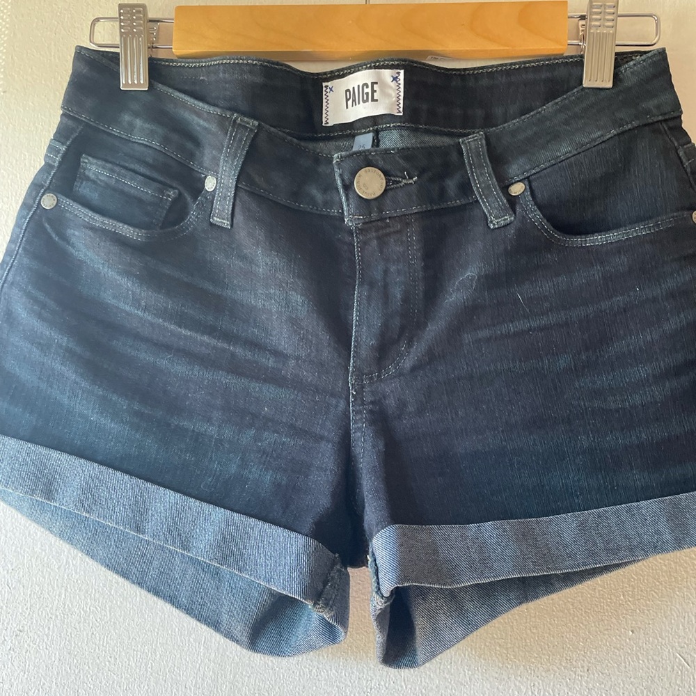 Paige short size 25